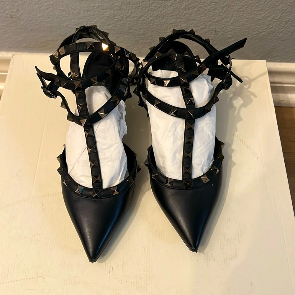 Valentino rockstud leather ankle straps pump